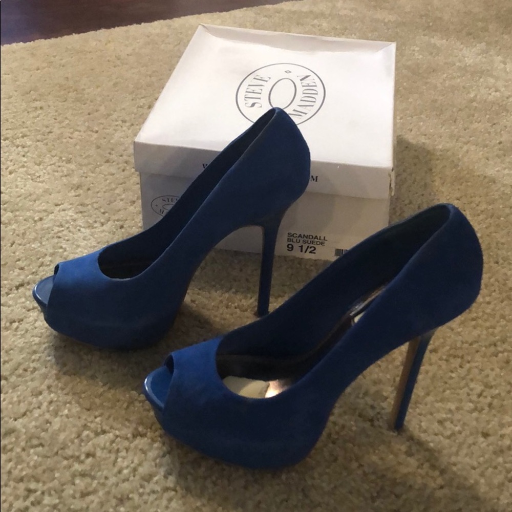 Blue Suede Steve Madden Stiletto Heel  (9.5)